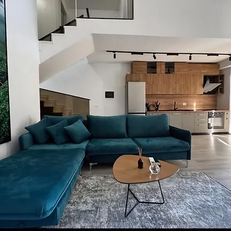 Modern Glam Duplex Appartamento