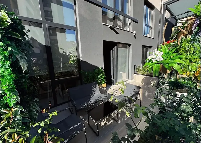 Modern Glam Duplex Tirana